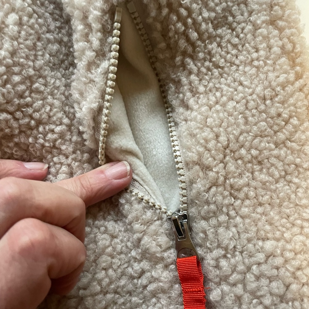 H & M Sherpa Vest View 3